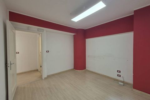 Erhvervsejendom i Palermo, Palermo, Palermo - € 145.000 | Ref: Via Briuccia Ufficio - foto 10