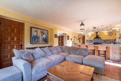 Villa i Alcaudete, Jaen, Alcaudete - € 950 000 | Ref: GR3979/8251 - foto 27