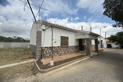 Landejendom i Velez-Rubio, Almeria, Velez-Rubio - € 129.000 | Ref: 2747 - foto 1