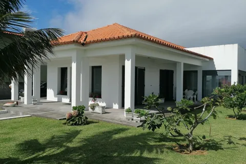 Byhus i Horta, Faial, Horta - € 510.000 | Ref: 1153 - foto 2