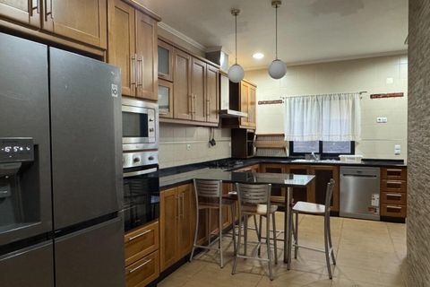 Byhus i Horta, Faial, Horta - € 510.000 | Ref: 1153 - foto 9