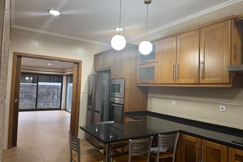 Byhus i Horta, Faial, Horta - € 510.000 | Ref: 1153 - foto 11