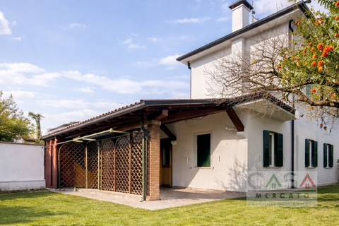 Villa i Cordenons, Pordenone, Cordenons - € 345.000 | Ref: 2368-009 - foto 1