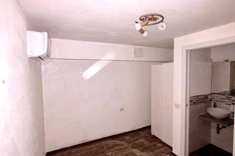 Erhvervsejendom i Florence, Florence, Florence - € 75.000 | Ref: a26032 - foto 2