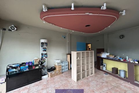 Erhvervsejendom i Florence, Florence, Florence - € 155.000 | Ref: a26033 - foto 2