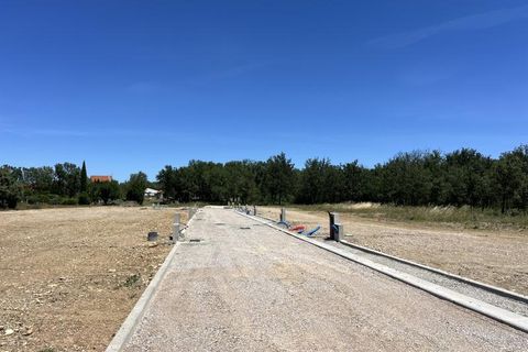 Helårsgrund i Thuir, Pyrenees-Orientales, Thuir - € 148.900 | Ref: E120 - foto 2