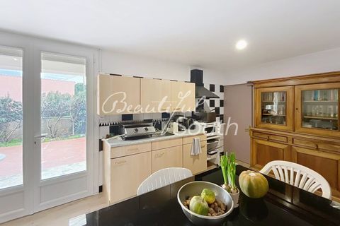 Villa a Ceret, Pyrenees-Orientales, Ceret - € 445.000 | Ref: DH1161 - foto 10
