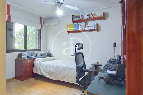 Villa i Barajas, Madrid, Barajas - € 1.420.000 | Ref: VMN2602004 - foto 9