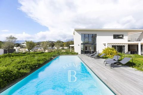 Villa a Porto-Vecchio, Corse-du-Sud, Porto-Vecchio - € 2.625.000 | Ref: RV2075 - foto 2