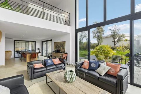 Villa a Porto-Vecchio, Corse-du-Sud, Porto-Vecchio - € 2.625.000 | Ref: RV2075 - foto 5
