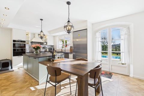 Villa i Valbonne, Alpes-Maritimes, Valbonne - € 2.200.000 | Ref: HH-16067470 - foto 2