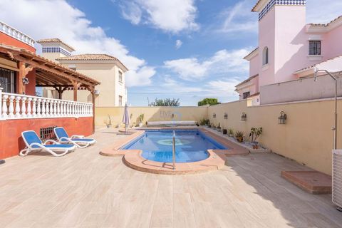 Villa in Algorfa, Alicante, Algorfa - € 349.995 | Ref: P8658 - foto 33