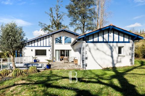 Villa a Villefranque, Pyrenees-Atlantiques, Villefranque - € 899.000 | Ref: M1814 - foto 2