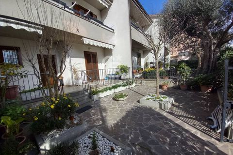 Villa i Viterbo, Viterbo, Viterbo - € 250.000 | Ref: CBI105-1492-325 - foto 2