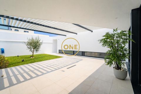 Byhus i Ponta Delgada, Sao Miguel, Ponta Delgada - € 1.300.000 | Ref: ONE401811-47 - foto 5