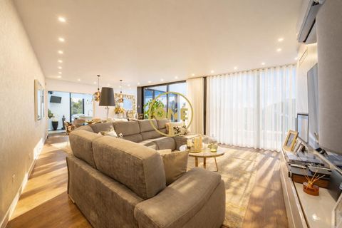 Byhus i Ponta Delgada, Sao Miguel, Ponta Delgada - € 1.300.000 | Ref: ONE401811-47 - foto 17