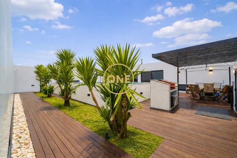 Byhus i Ponta Delgada, Sao Miguel, Ponta Delgada - € 1.300.000 | Ref: ONE401811-47 - foto 30