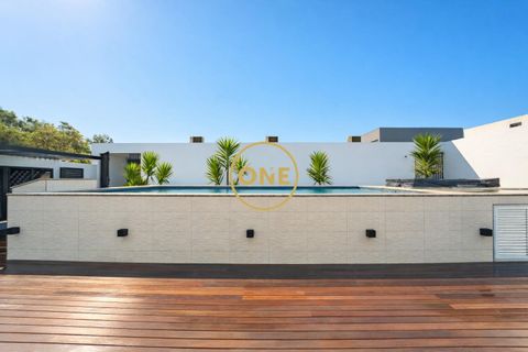 Byhus i Ponta Delgada, Sao Miguel, Ponta Delgada - € 1.300.000 | Ref: ONE401811-47 - foto 33