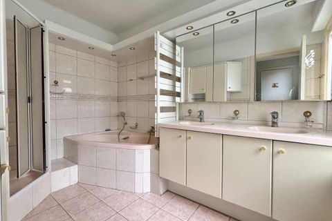 Villa a Croix, Nord, Croix - € 630.000 | Ref: 7557731 - foto 10
