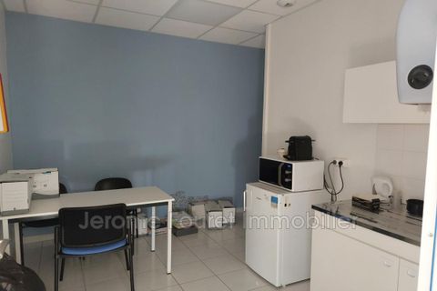 L'establiment comercial a Egletons, Correze, Egletons - € 15.480/mes | Ref: 913P7L-tw - foto 8