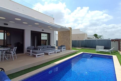 Villa i Orihuela, Alicante, Orihuela - € 449.475 | Ref: MCO-91025 - foto 33