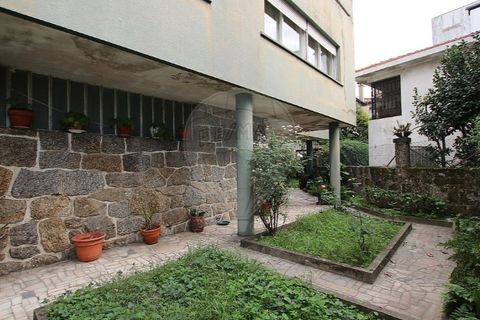 Villa i Guimaraes, Braga, Guimaraes - € 690.000 | Ref: 121751324-326 - foto 32
