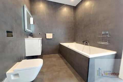 Villa i Torrevieja, Alicante, Torrevieja - € 709.000 | Ref: 701-VTOR1 - foto 4