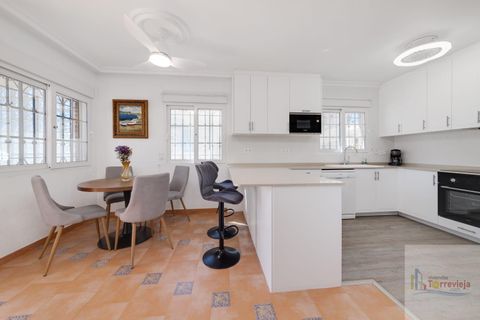 Villa i Orihuela Costa, Alicante, Orihuela Costa - € 395.000 | Ref: 855-   COR2806 - foto 12