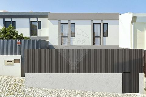 Villa i Amadora, Lisbon, Amadora - € 1.095.000 | Ref: PE-123751689-51 - foto 22