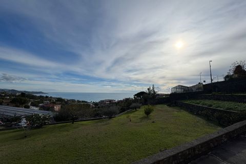 Villa a Sanremo, Imperia, Sanremo - € 1.100.000 | Ref: 327 - foto 2