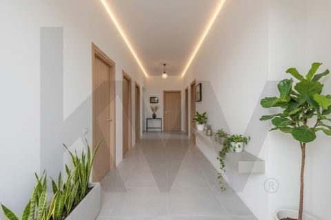 Villa i Carnaxide, Lisbon, Carnaxide - € 470.000 | Ref: KWPT-026686 - foto 15