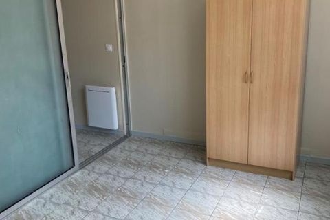 Villa a Nimes, Gard, Nimes - € 520/mes | Ref: 853369 - foto 4
