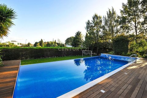 Villa i Queluz, Lisbon, Queluz - € 2.850.000 | Ref: C0364-03180 - foto 1