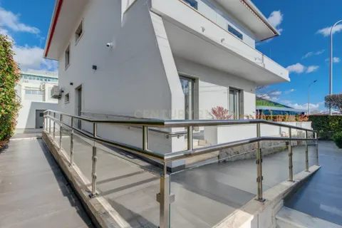 Villa a Alges, Lisbon, Alges - € 1.127.000 | Ref: C0364-04216 - foto 4