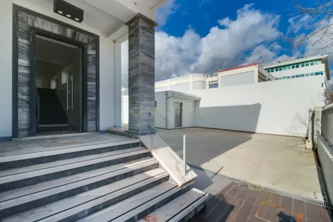 Villa a Alges, Lisbon, Alges - € 1.127.000 | Ref: C0364-04216 - foto 8