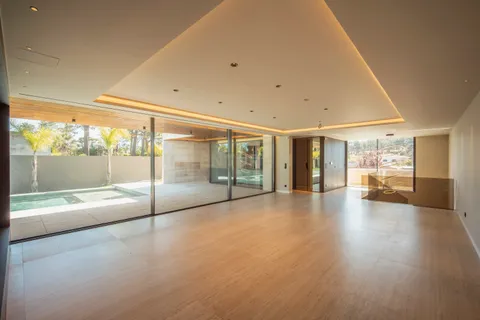 Villa i Corroios, Setubal, Corroios - € 2.400.000 | Ref: C0364-04332 - foto 11