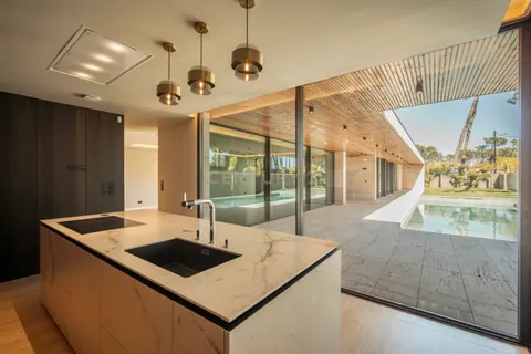 Villa i Corroios, Setubal, Corroios - € 2.400.000 | Ref: C0364-04332 - foto 16