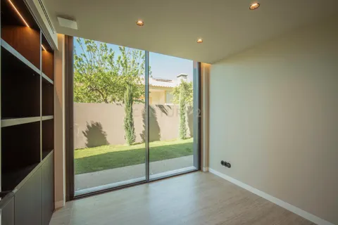 Villa i Corroios, Setubal, Corroios - € 2.400.000 | Ref: C0364-04332 - foto 18