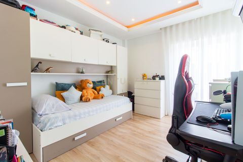 Villa em Loures, Lisbon, Loures - € 700.000 | Ref: C0364-04379 - foto 25