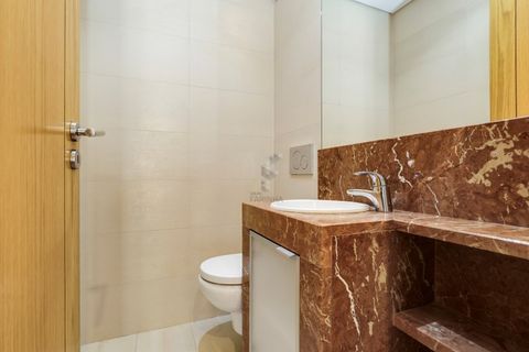 Dúplex a Alges, Lisbon, Alges - € 3.245/mes | Ref: Duplex T3 com amplo terraço e vista de rio - foto 7