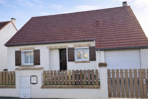 Villa a Orleans, Loiret, Orleans - € 1.425/mes | Ref: 868600 - foto 2