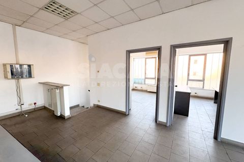 Propriedade comercial em Vimercate, Monza and Brianza, Vimercate - € 6.000/mês | Ref: CAP.VIMERCATE-TS6000A - foto 12