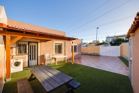 Villa a Torrevieja, Alicante, Torrevieja - € 236.500 | Ref: AM-02166/8919 - foto 4