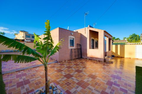 Villa a Torrevieja, Alicante, Torrevieja - € 236.500 | Ref: AM-02166/8919 - foto 9