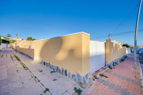Villa a Torrevieja, Alicante, Torrevieja - € 236.500 | Ref: AM-02166/8919 - foto 33