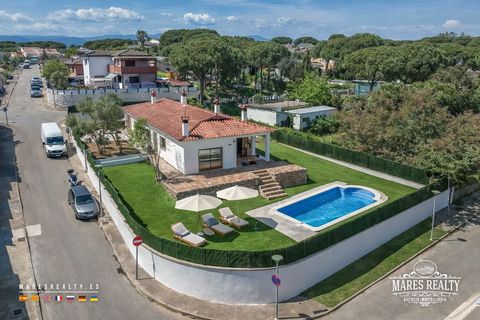 Villa i Vidreres, Gerona - foto 1