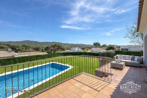 Villa i Vidreres, Gerona - foto 3