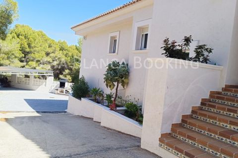 Villa a Calpe, Alicante, Calpe - € 1.272.600 | Ref: S-4601/13675 - foto 2