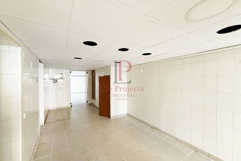 Erhvervsejendom i Amadora, Lisbon, Amadora - € 206.000 | Ref: LPCA212 - foto 8