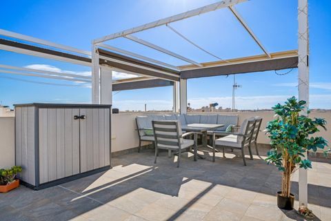 Villa i Torrevieja, Alicante, Torrevieja - € 284.000 | Ref: 748870 - foto 22
